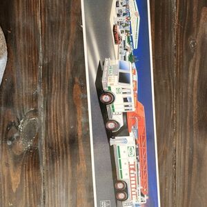 Vintage Racing Transporter Model Kit